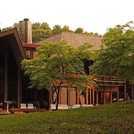 Mohican Lodge And Conference Center Perrysville Bagian luar foto